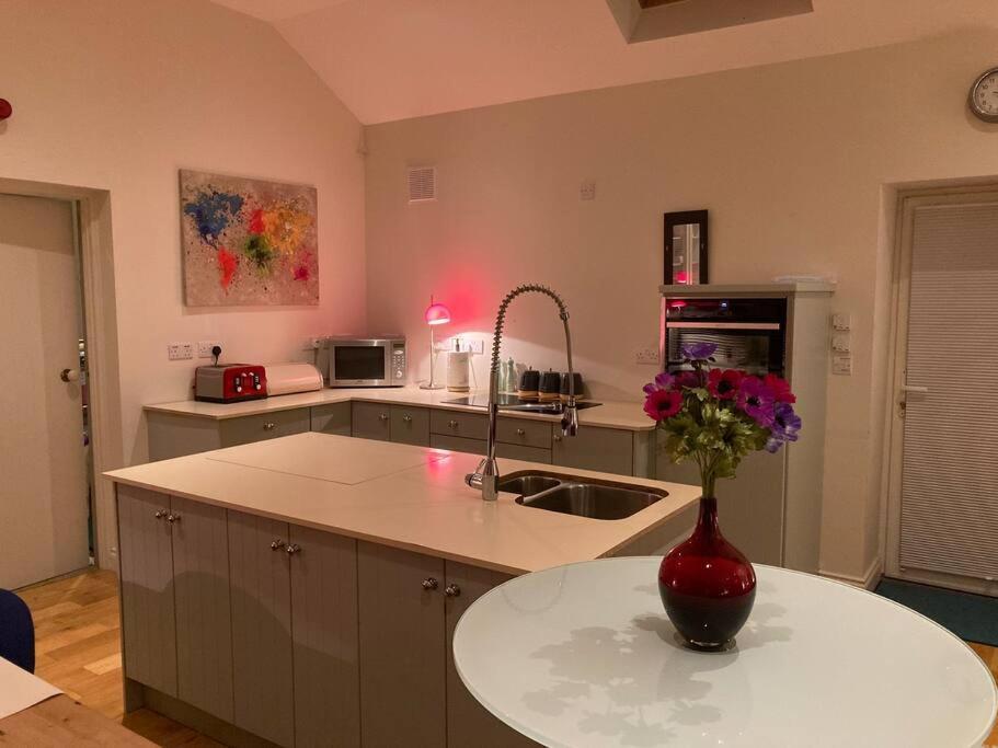 2 Quay Road, Killala. Stunning Sea Front Cottage Exteriör bild