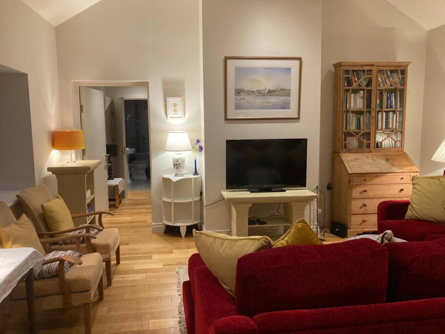 2 Quay Road, Killala. Stunning Sea Front Cottage Exteriör bild